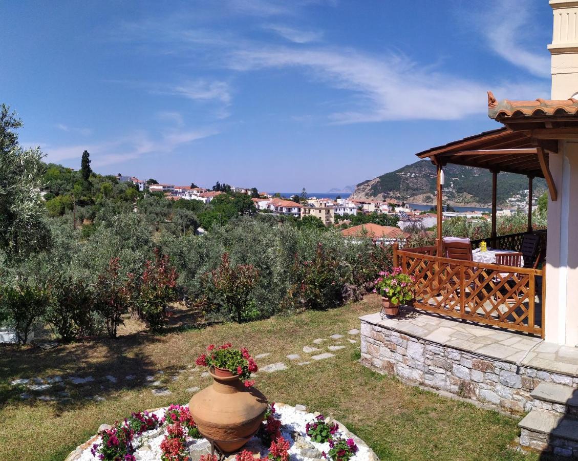 Remvi Apartments Skopelos stad Exteriör bild