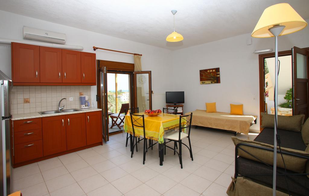 Remvi Apartments Skopelos stad Exteriör bild